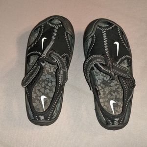 Nike Sandals Boys Size 7c